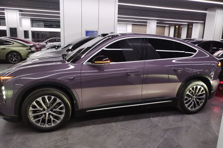 蔚来EC6 2024款 75kWh车身外观4