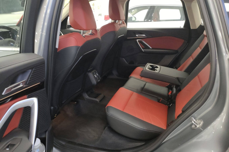 宝马X1 2023款 sDrive20Li X设计套装中控内饰7004