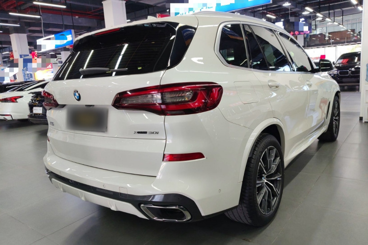 宝马X5(进口) 2021款 改款 xDrive30i M运动套装车身外观7