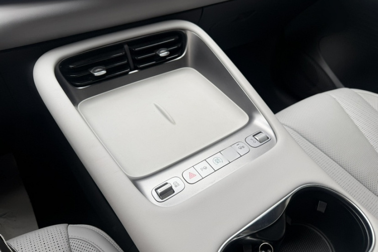 比亚迪 海狮06新能源 2025款 EV 520领航版中控内饰7006