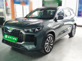 奇瑞 风云T8 2025款 1.5T 130km 豪华版5座