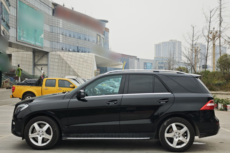 奔驰M级 2012款 ML 350 豪华型车身外观6005