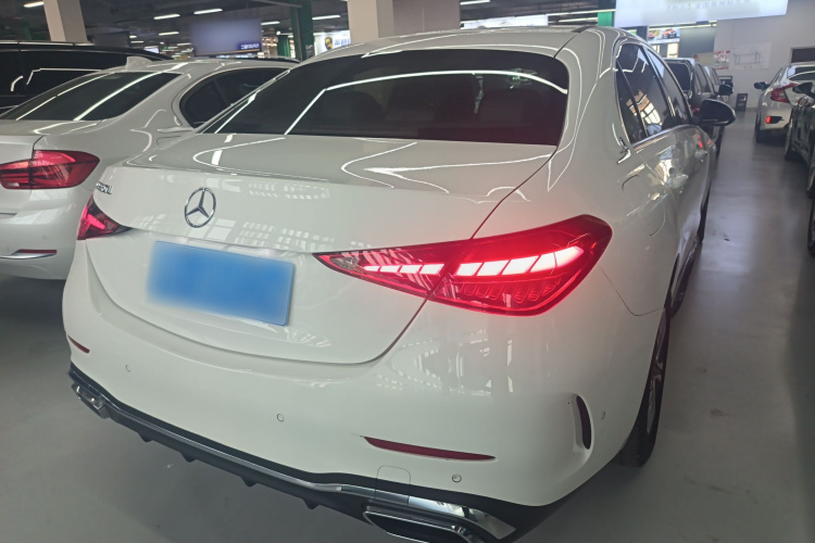 奔驰C级 2022款 C 200 L 运动版车身外观6