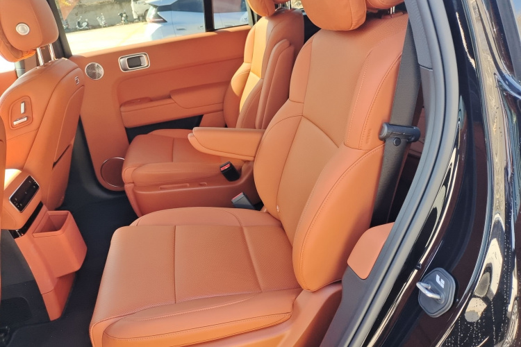 理想汽车 理想L9 2025款 Ultra 智能焕新版中控内饰21