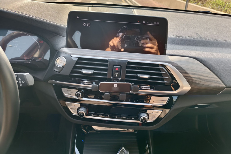宝马X3 2021款 xDrive28i 豪华套装中控内饰7005