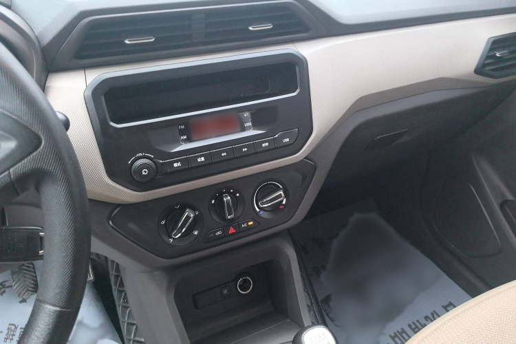 五菱汽车 五菱宏光 2021款 1.5L S标准型LAR局部细节16