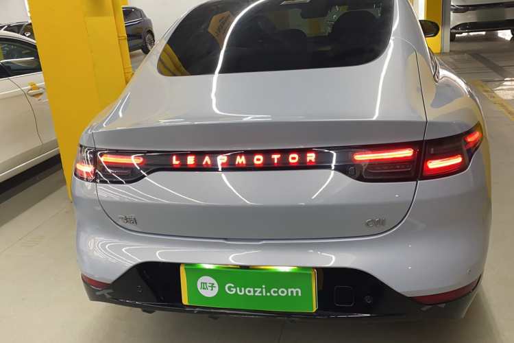 零跑汽车 零跑C01 2023款 增程 316 智享版车身外观6004