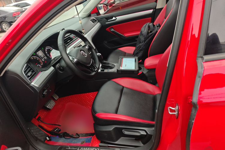 大众 凌渡 2019款 230TSI DSG风尚版 国V中控内饰19