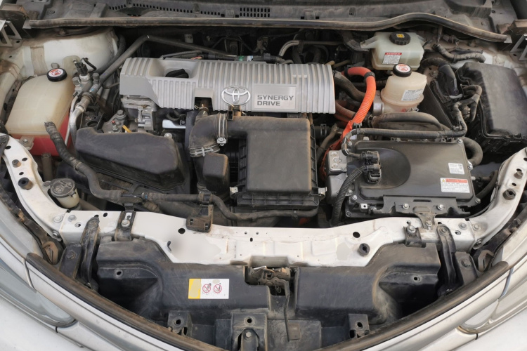 丰田 卡罗拉 2018款 双擎 1.8L E-CVT智尚版局部细节24