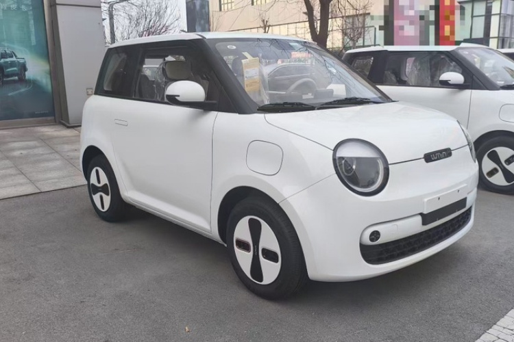 长安启源 长安Lumin 2026款 宝藏版 205km 心爱米 国轩车身外观6002