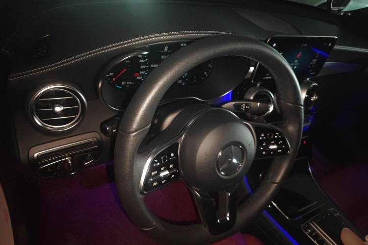 奔驰GLC 2022款 改款二 GLC 260 L 4MATIC 豪华型中控内饰7002