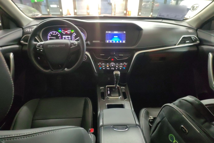 启辰T90 2017款 2.0L CVT智尚版中控内饰12