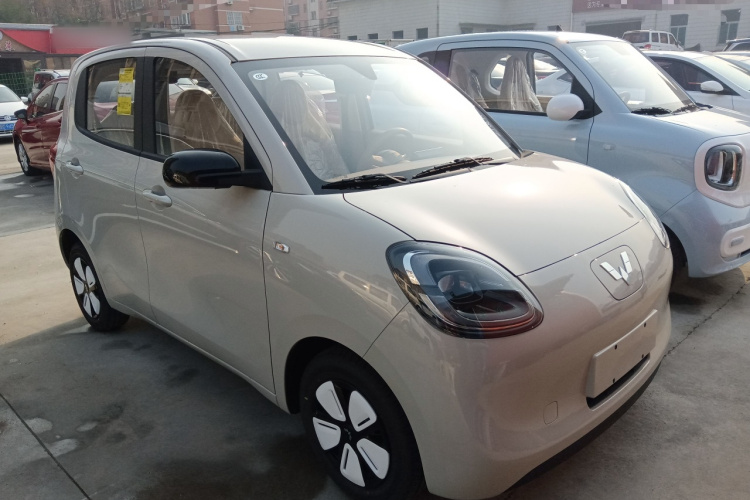 五菱汽车 宏光MINIEV 2025款 四门版 进阶款车身外观3