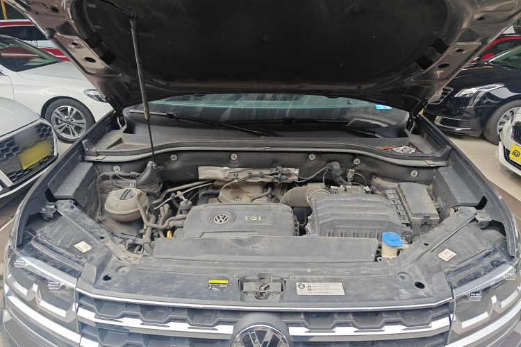 大众 途昂 2019款 380TSI 四驱舒适版 国VI机舱底盘24