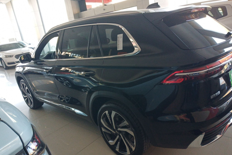 吉利汽车 星越L 2024款 2.0TD 高功自动两驱天际版车身外观4