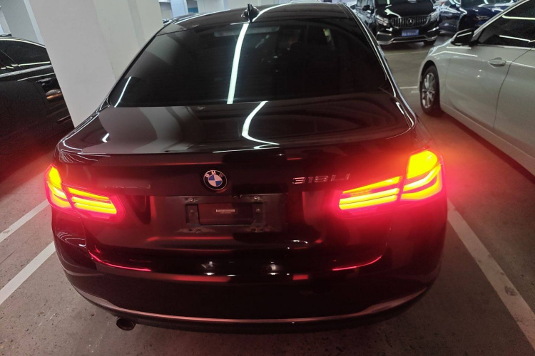 宝马3系 2018款 318Li车身外观6004