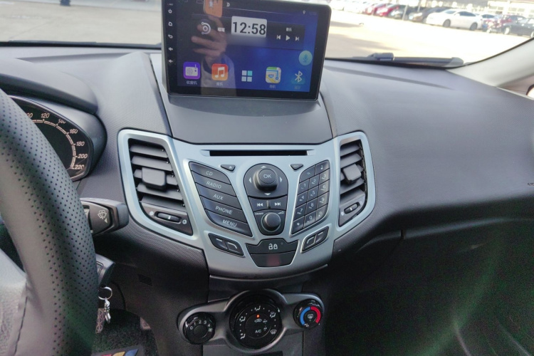 福特 嘉年华 2013款 两厢 1.5L 自动时尚型局部细节16