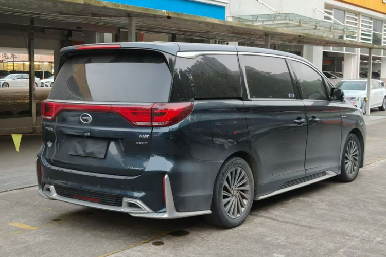 广汽传祺 传祺M8 2021款 大师系列 390T 至尊版车身外观6011