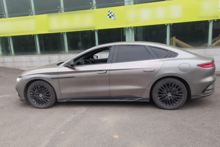 比亚迪 汉 2022款 DM-i 121KM 尊享型车身外观6003