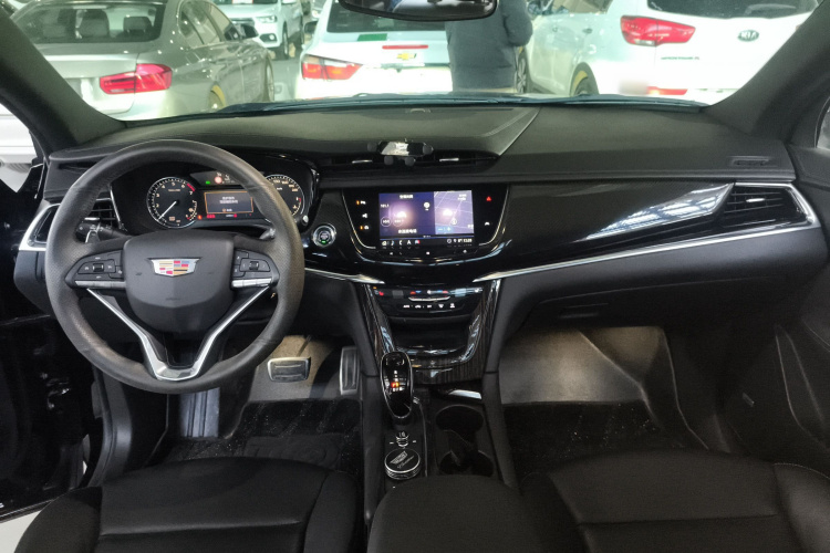 凯迪拉克XT6 2020款 28T 七座豪华运动型至享安全版中控内饰12