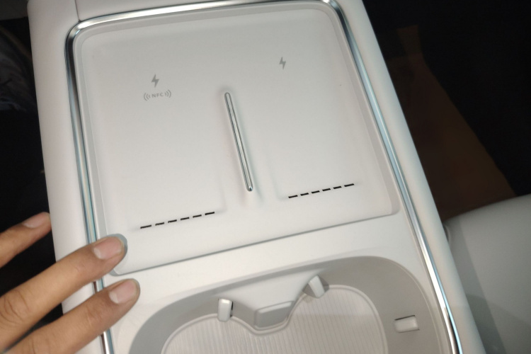 小鹏G6 2025款 625 长续航 Max 科技版中控内饰7001