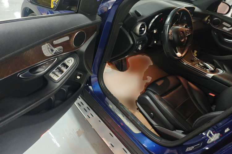 奔驰GLC 2016款 GLC 300 4MATIC 动感型中控内饰20