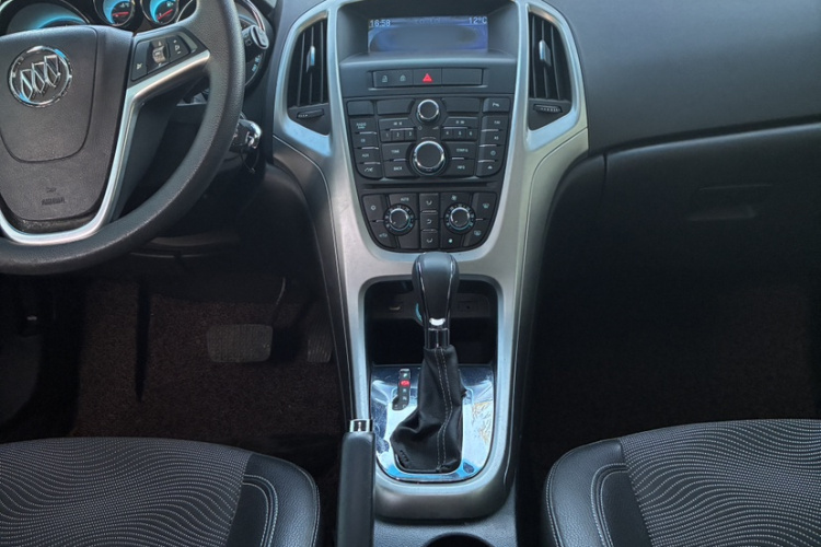 别克 英朗 2013款 XT 1.6L 自动时尚版局部细节13