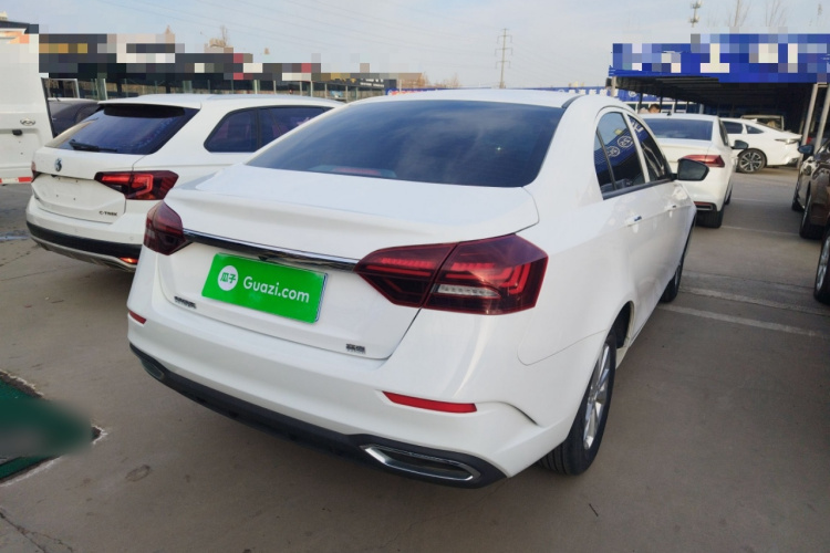 吉利汽车 帝豪 2021款 UP 1.5L 手动舒适型车身外观7