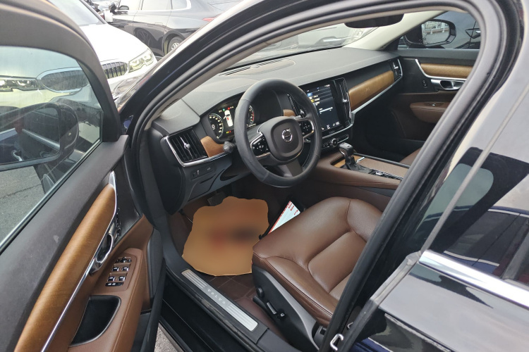 沃尔沃S90 2019款 T5 智远版中控内饰7003