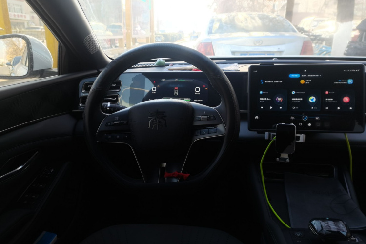 比亚迪 秦L 2024款 DM-i 80KM超越型中控内饰13