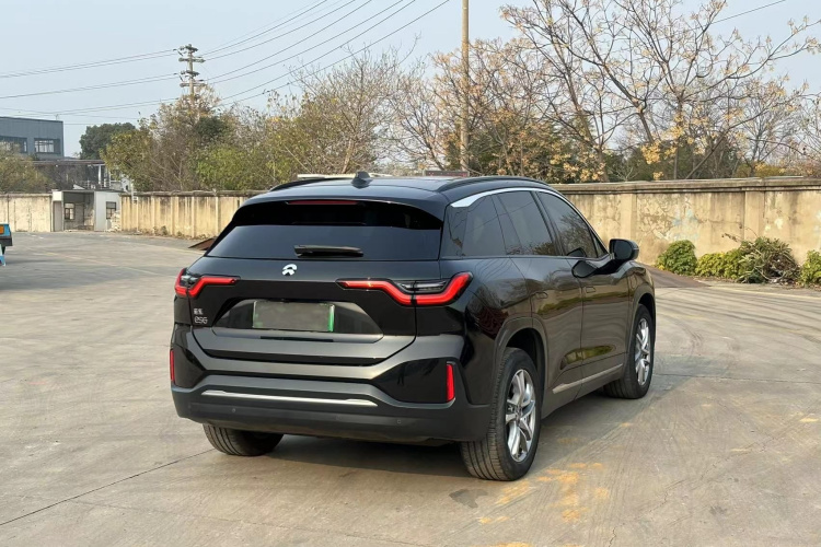 蔚来ES6 2022款 75kWh 运动版车身外观6008