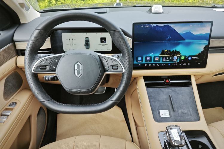 鸿蒙智行 问界M7 2022款 1.5T 四驱豪华版中控内饰7012