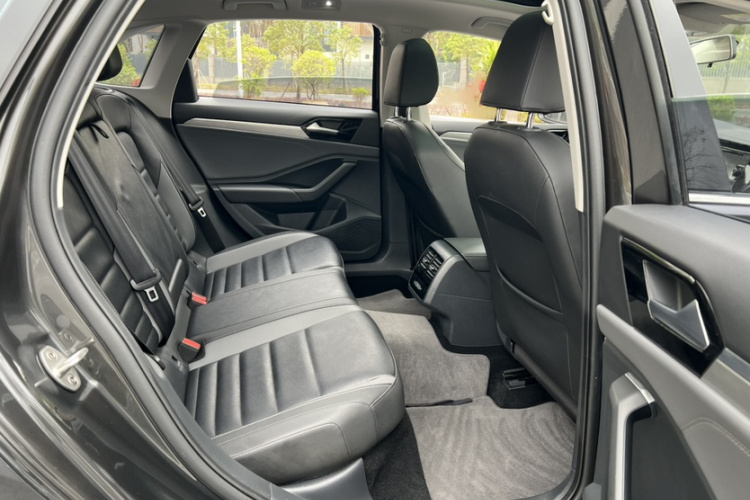 大众 速腾 2019款 280TSI DSG舒适型 国VI中控内饰7005