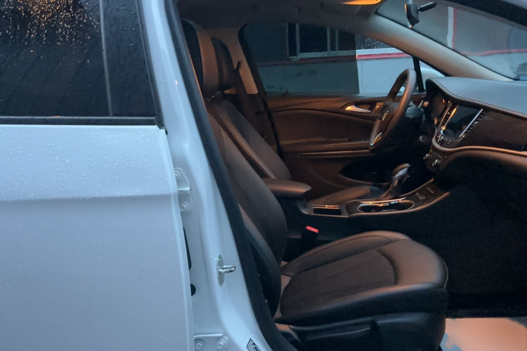 别克 威朗 2020款 20T CVT领先型局部细节41