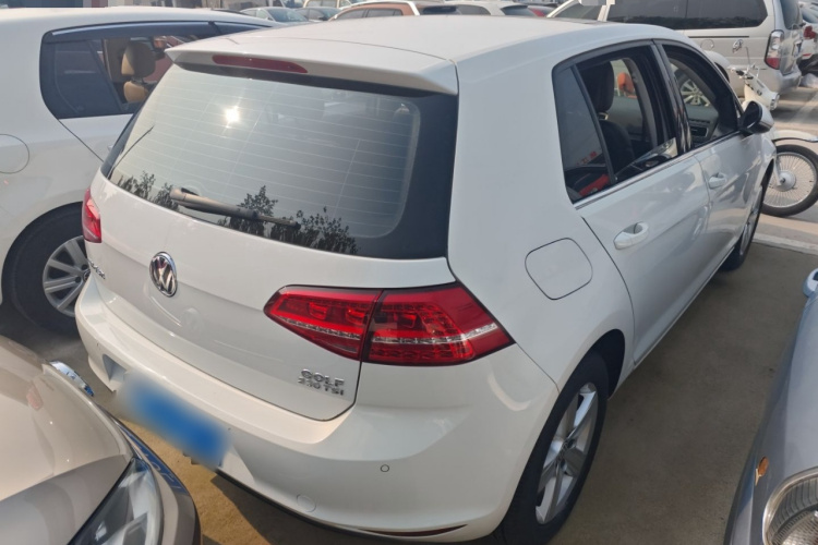 大众 高尔夫 2016款 230TSI 自动舒适型车身外观6005