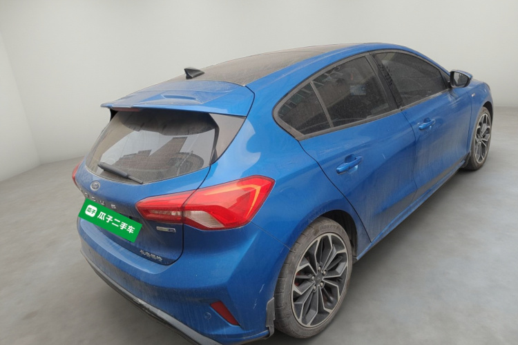 福特 福克斯 2019款 两厢 EcoBoost 180 自动ST Line车身外观7