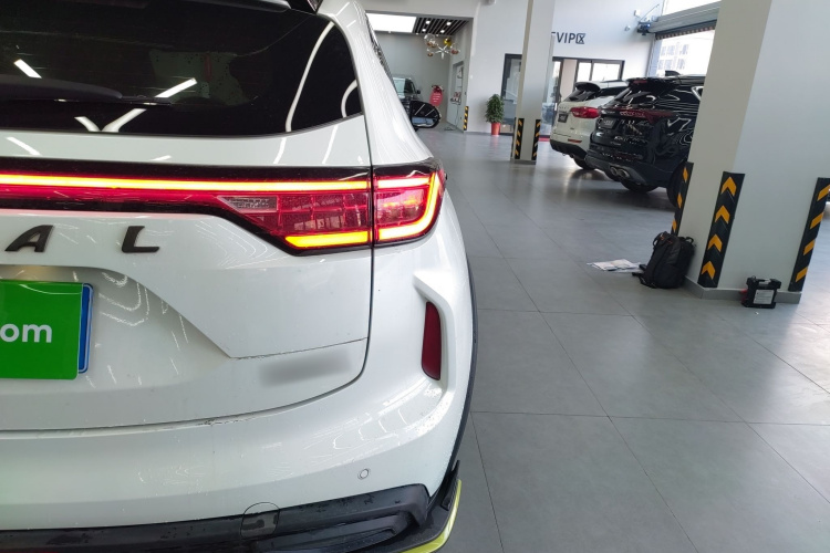 哈弗赤兔 2021款 激擎版 1.5T 黄金兔车身外观9