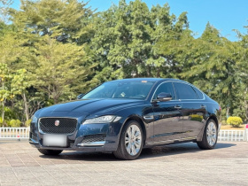 捷豹XFL 2018款 XFL 2.0T 250PS 豪华版