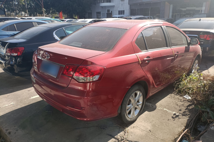 长城C30 2015款 经典版 1.5L 手动畅享型车身外观6004