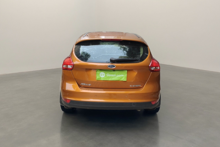 福特 福克斯 2017款 两厢 1.6L 手动舒适型智行版车身外观6