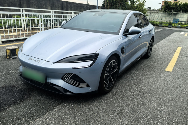 比亚迪 海豹 2022款 700km 长续航后驱版车身外观1