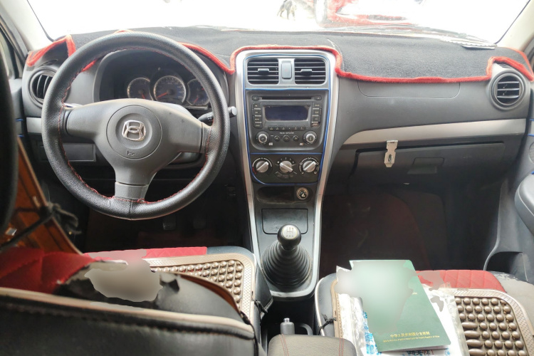 铃木 北斗星X5 2015款 1.0L 精英型中控内饰7002