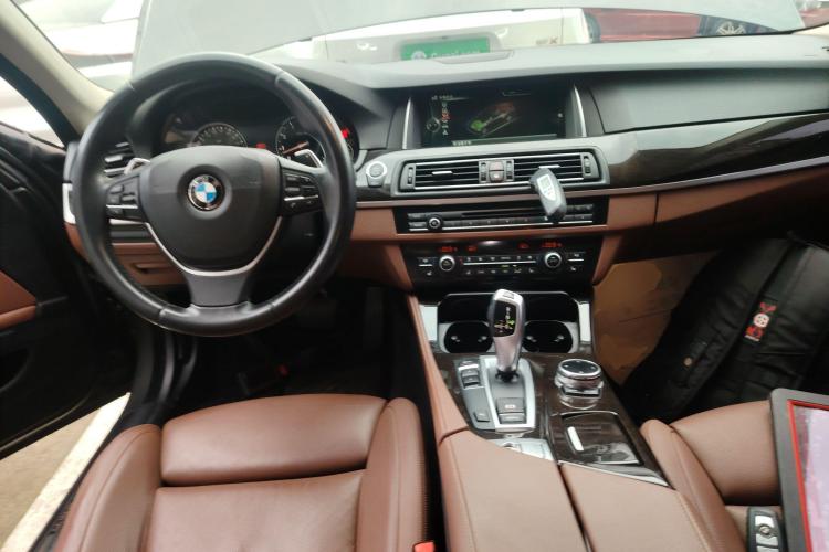 宝马5系 2015款 535Li 领先型中控内饰7002