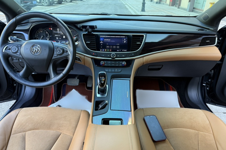 别克 君越 2019款 28T 尊贵型中控内饰7005