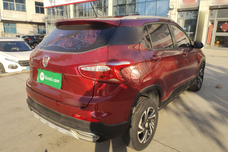 宝骏510 2017款 1.5L 手动舒适型车身外观7