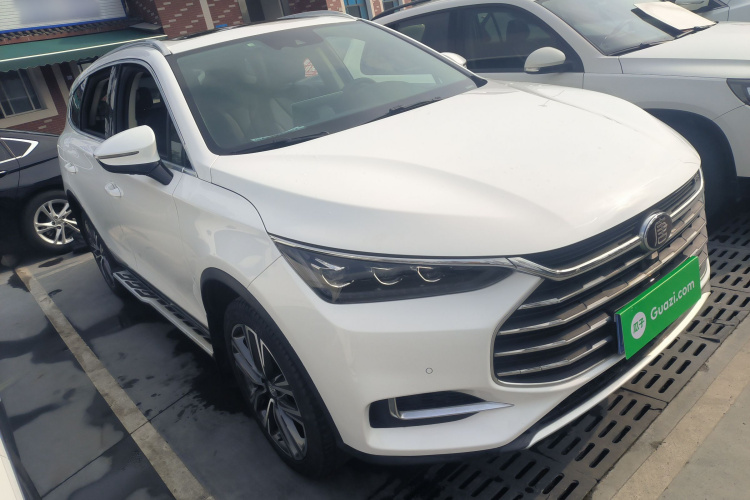 比亚迪 唐 2018款 2.0T 自动智联尊荣型 5座 国V车身外观3