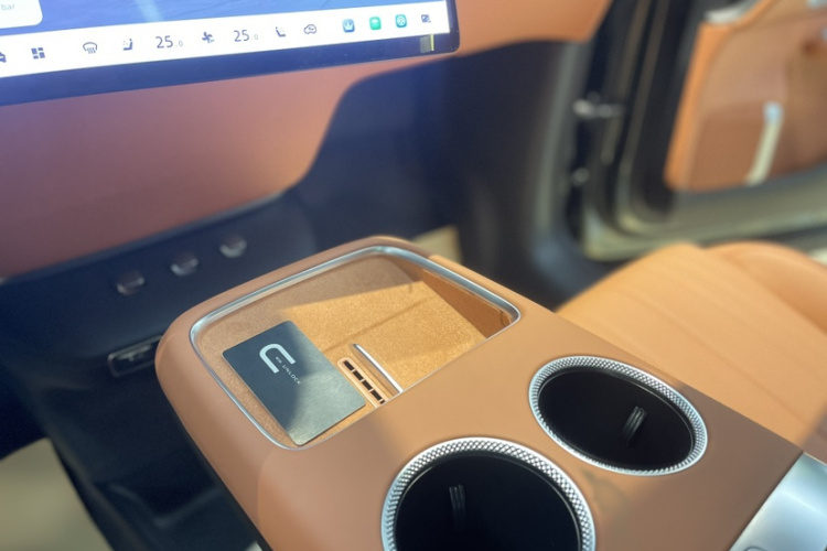 长安启源E07 2025款 增程 两驱 39kWh Max智驾版中控内饰7011