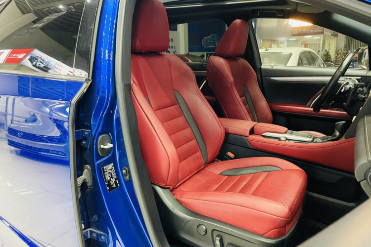 雷克萨斯RX 2021款 300 四驱F SPORT中控内饰7002