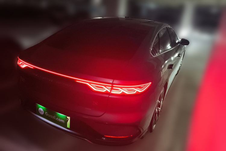 比亚迪 汉 2023款 DM-i 冠军版 200KM 旗舰型车身外观7