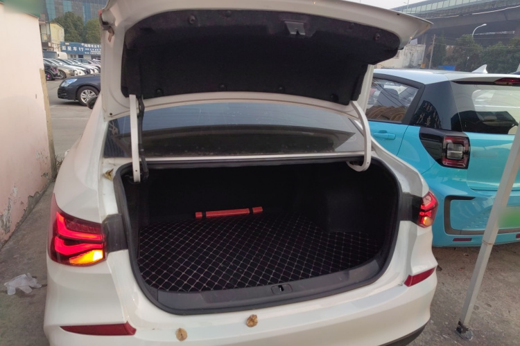 雪佛兰 科鲁泽 2019款 Redline 320T 双离合欢快版 国VI机舱底盘23